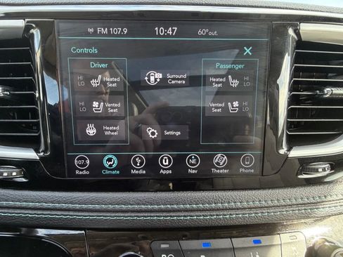 Used 2018 Chrysler Pacifica Limited w/ Advanced Safetytec Group image 21