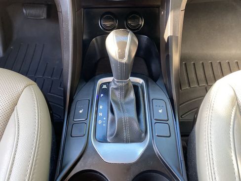 Used 2018 Hyundai Santa Fe Sport 2.0T AWD/4WD image 28