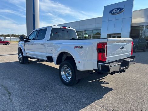 Used 2024 Ford F450 Lariat w/ Lariat Ultimate Package AWD/4WD image 5