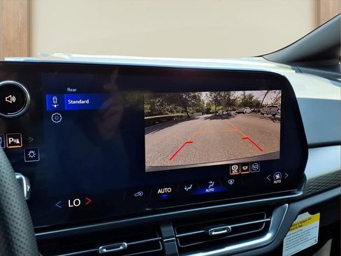 New 2026 Chevrolet Equinox EV LT FWD image 5