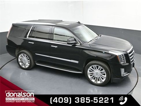 Used 2016 Cadillac Escalade Luxury image 19