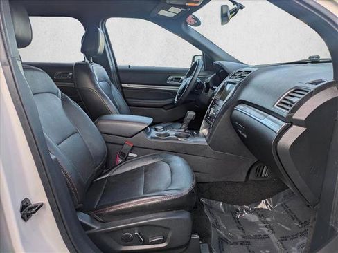 Used 2018 Ford Explorer Sport image 20