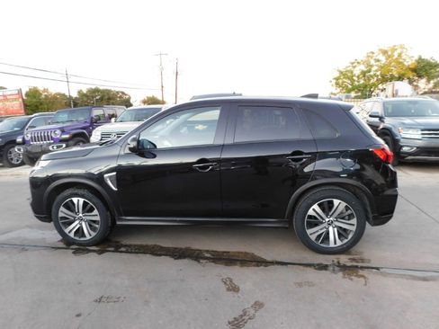Used 2022 Mitsubishi Outlander Sport SE image 4