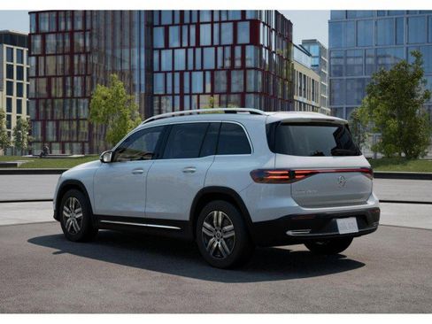 Certified 2024 Mercedes-Benz EQB 250+ image 40