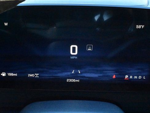 Used 2026 Chevrolet Traverse LT image 19