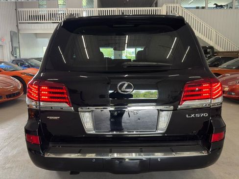 Used 2013 Lexus LX 570 4WD image 8