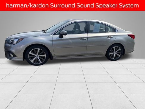 Used 2018 Subaru Legacy 3.6R Limited AWD/4WD image 6
