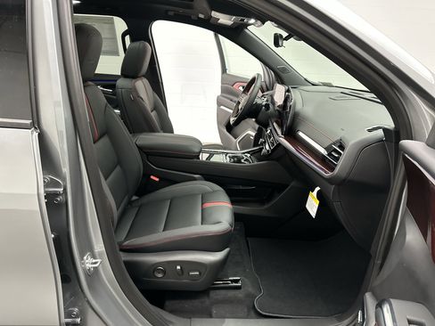 New 2026 Chevrolet Traverse RS image 28