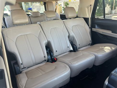 Used 2024 Ford Expedition Max Limited RWD image 18
