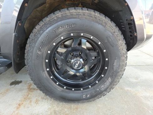 Used 2019 Toyota 4Runner TRD Off-Road AWD/4WD image 68