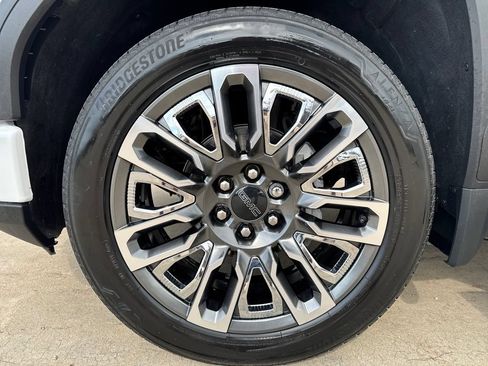 Used 2024 GMC Sierra 1500 Denali Ultimate AWD/4WD image 15