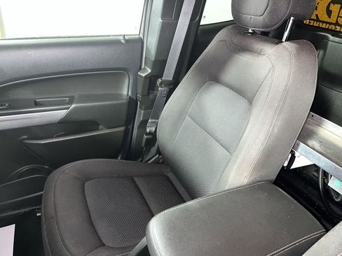 Used 2022 Chevrolet Colorado LT w/ Fleet Safety Package image 26