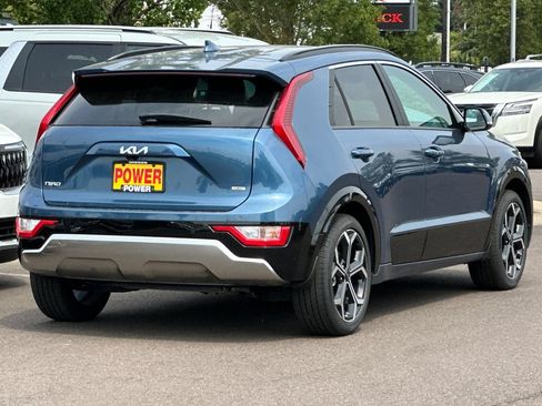 Certified 2025 Kia Niro EX Touring FWD image 4