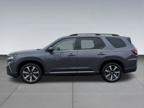 Certified 2025 Honda Pilot Elite image 3