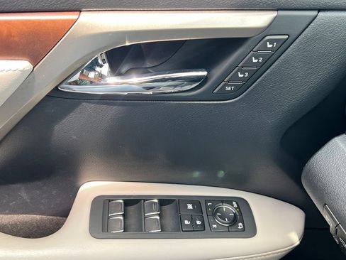 Used 2020 Lexus RX 350L FWD w/ Premium Package image 17