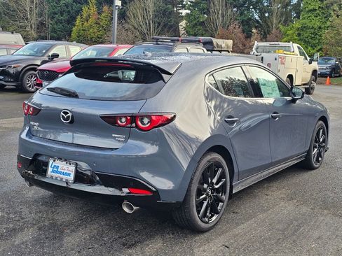 New 2026 MAZDA MAZDA3 Hatchback w/Premium Plus Pkg image 5