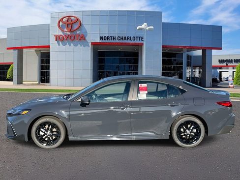 New 2026 Toyota Camry SE image 6