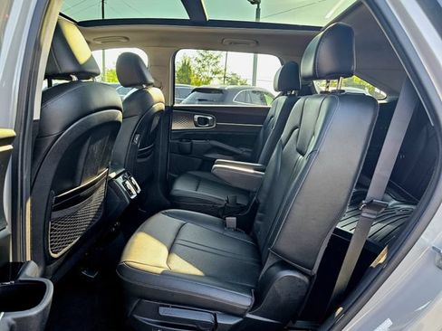 Used 2022 Kia Sorento SX AWD/4WD image 24