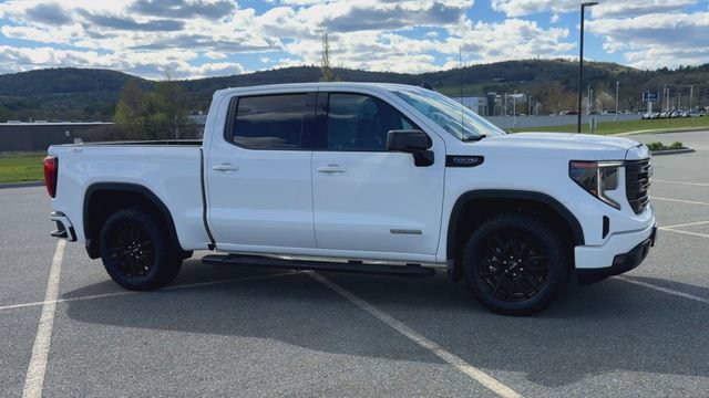 Used 2022 GMC Sierra 1500 Elevation AWD/4WD image 9