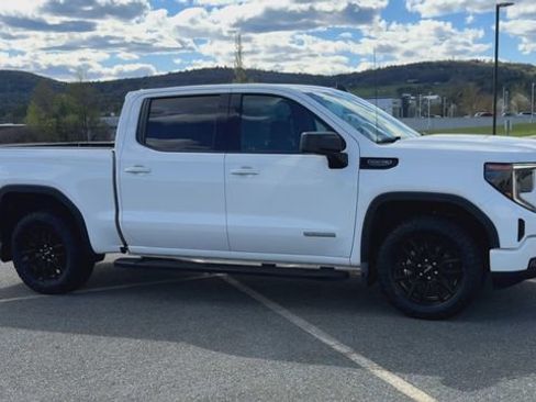 Used 2022 GMC Sierra 1500 Elevation AWD/4WD image 9