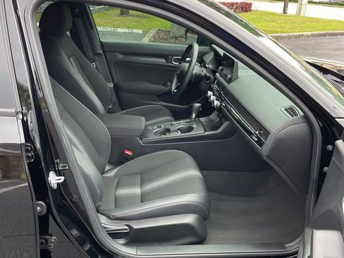 Used 2023 Honda Civic Sport image 25