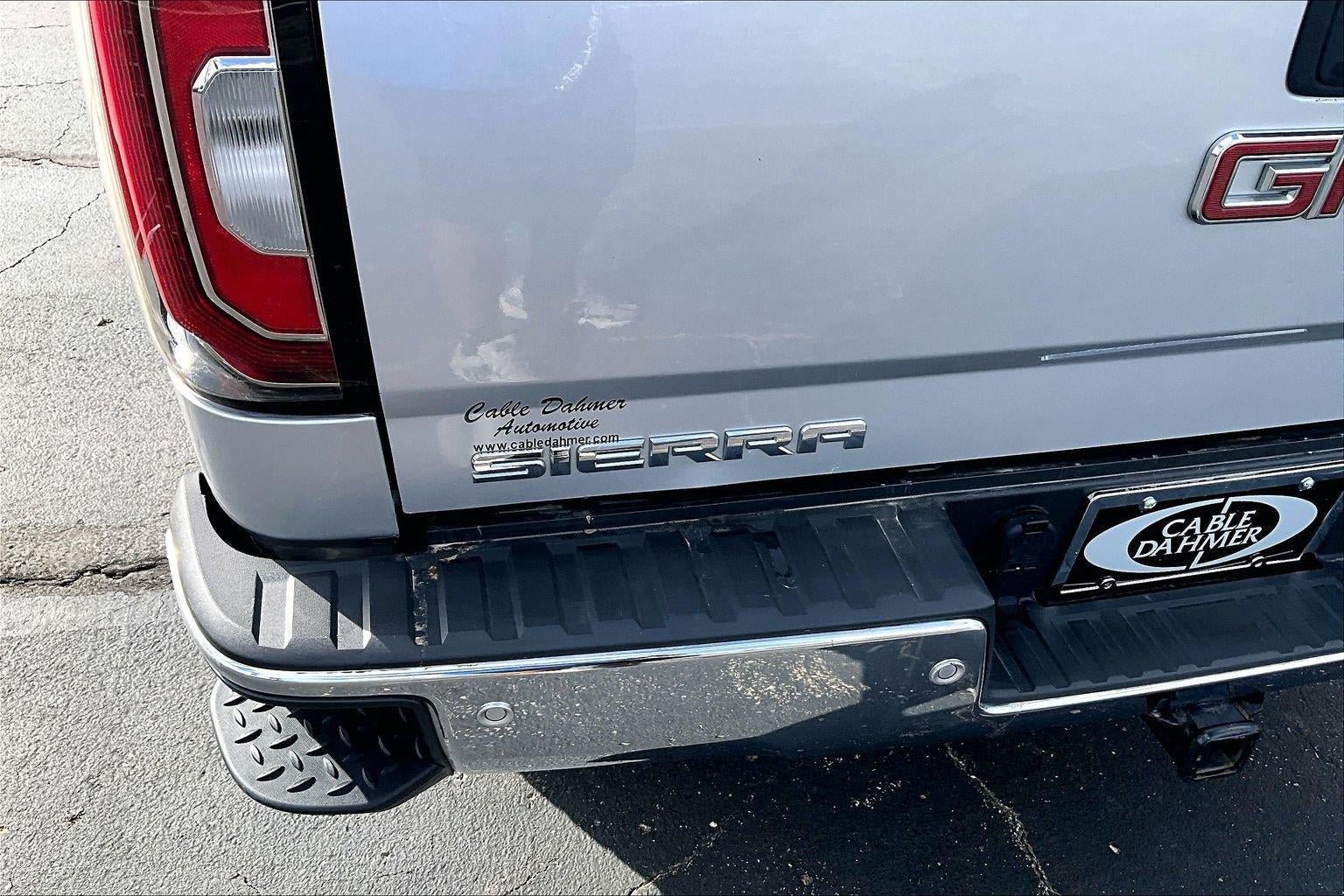 Used 2018 GMC Sierra 1500 SLT AWD/4WD image 31