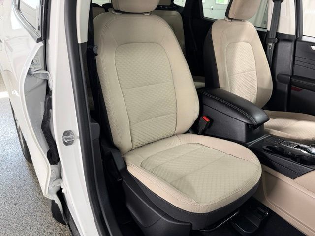 Used 2022 Ford Escape SE AWD/4WD image 18