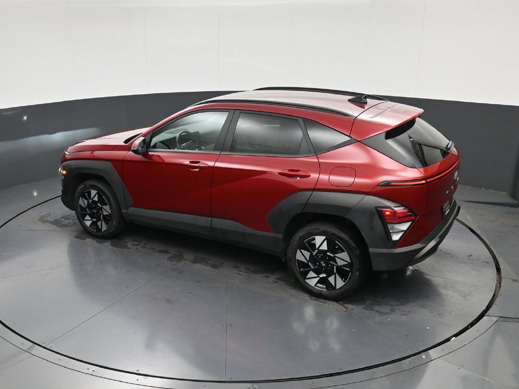 Used 2025 Hyundai Kona SEL AWD/4WD image 32