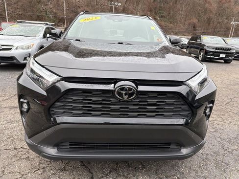 Used 2023 Toyota RAV4 XLE Premium image 11