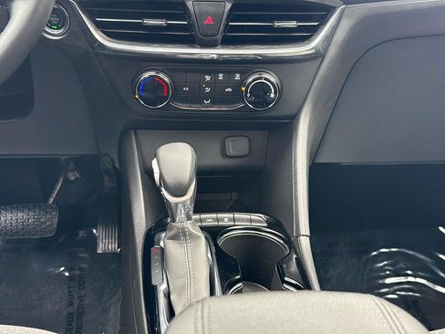 Used 2025 Buick Encore GX Preferred FWD image 19
