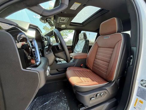 New 2026 GMC Sierra 3500 Denali Ultimate AWD/4WD image 5