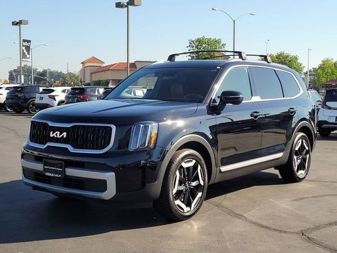 Certified 2024 Kia Telluride EX w/ EX Captain's Chair Package FWD image 10