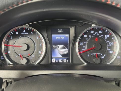 Used 2015 Toyota Camry SE image 26