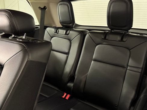 Used 2024 Lincoln Aviator AWD image 41