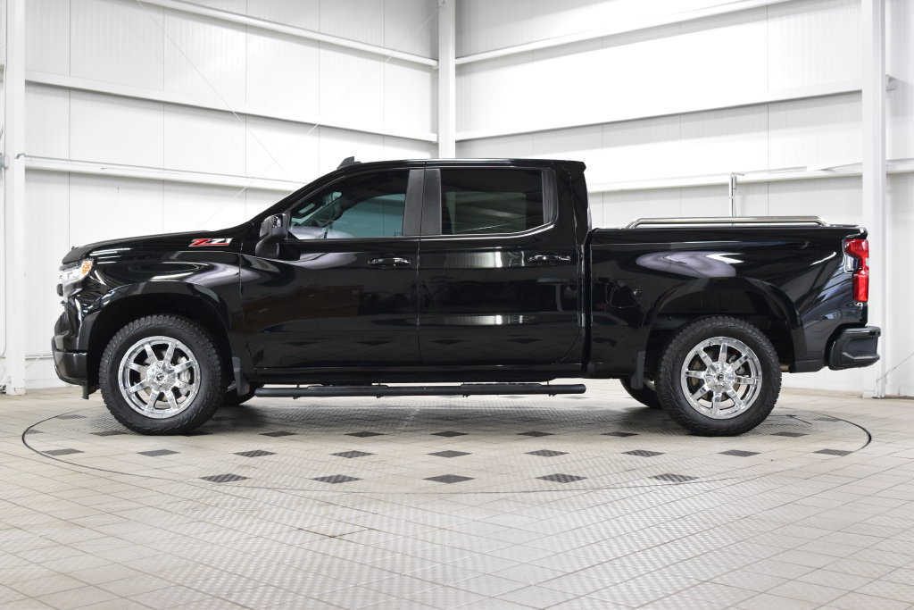 Used 2025 Chevrolet Silverado 1500 RST w/ Z71 Off-Road Package AWD/4WD image 4