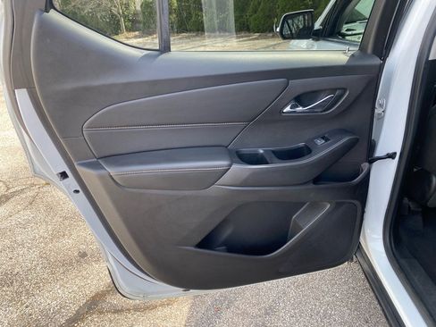 Used 2019 Chevrolet Traverse LT w/ LPO, Black Accent Package image 20