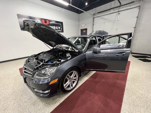 Used 2014 Mercedes-Benz C 300 4MATIC Sedan image 40