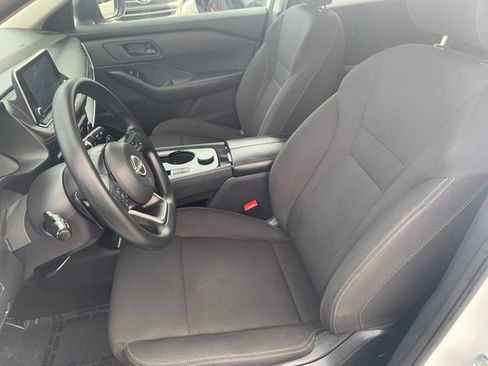 Used 2024 Nissan Rogue S AWD/4WD image 14