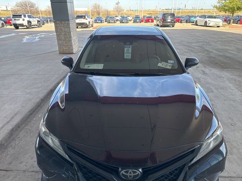 Used 2018 Toyota Camry XSE image 24