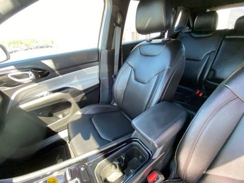 Used 2024 Jeep Compass Limited AWD/4WD image 12
