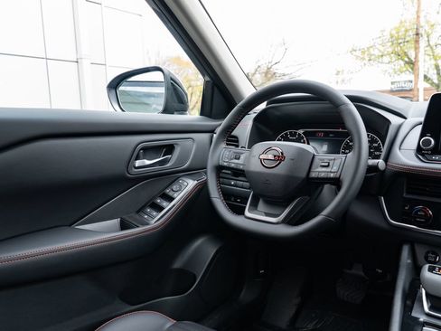 New 2026 Nissan Rogue SV AWD/4WD image 11
