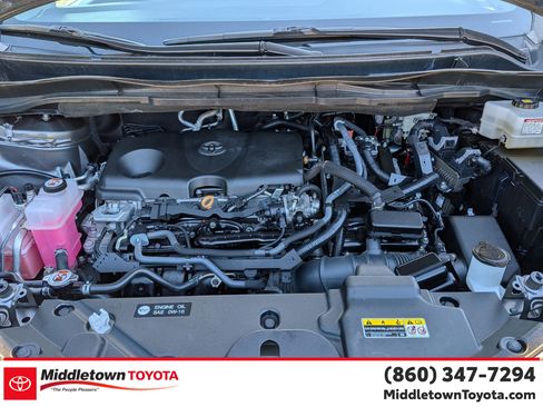 Certified 2024 Toyota Sienna XLE image 38