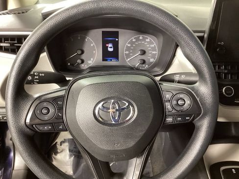 Used 2023 Toyota Corolla LE FWD image 15