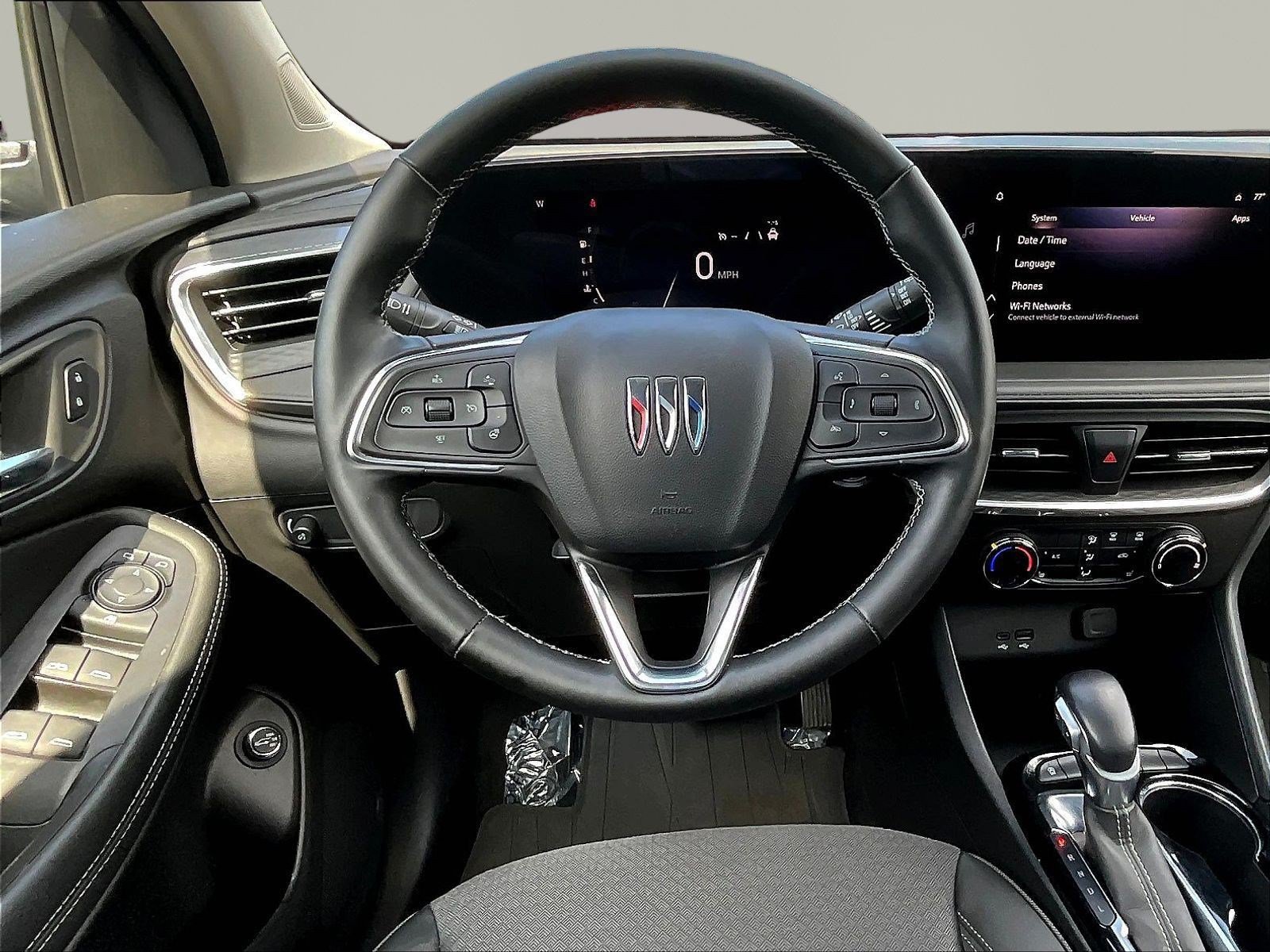 Used 2024 Buick Encore GX Preferred w/ Comfort Package FWD image 8