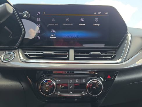 New 2026 Chevrolet Trax ACTIV FWD image 21