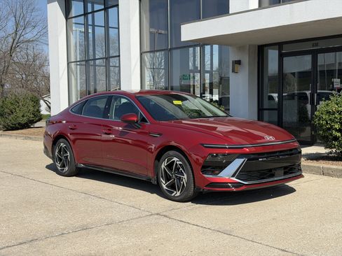 New 2026 Hyundai Sonata SEL image 2