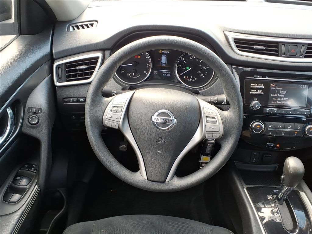 Used 2016 Nissan Rogue S FWD image 29