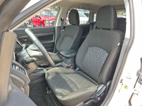 Used 2021 Mitsubishi Outlander Sport LE FWD image 36