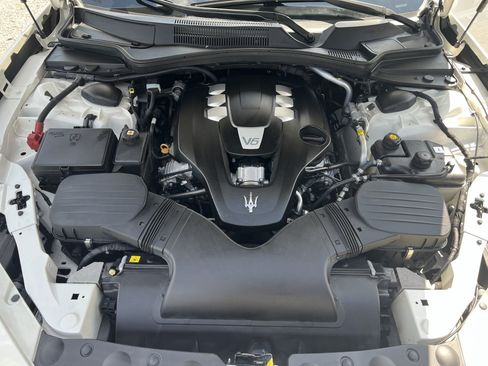 Used 2015 Maserati Ghibli RWD image 19