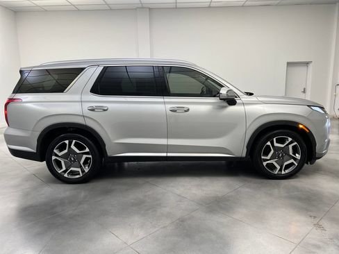 Used 2024 Hyundai Palisade Limited AWD/4WD image 10